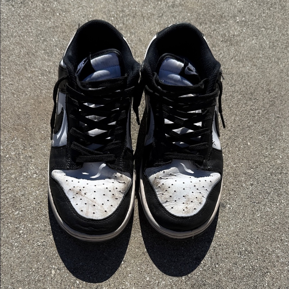 Nike Men's Black and White Sneakers